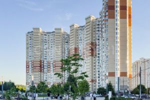 Продам квартиру 3-х комнатную с общей площадью 80.5м2, 18/25 эт., на улице Красногорский б-р, г. Красногорск, Московская обл., Россия, агентство CENTURY 21 Россия