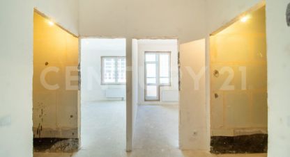 Продам квартиру 1 комнатную с общей площадью 35.3м2, 2/13 эт., на улице Романовская ул, г. Мурино, Ленинградская обл., Россия, агентство CENTURY 21 Россия. Фотография №1