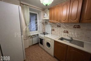 Продам квартиру 1 комнатную с общей площадью 30.9м2, 1/5 эт., на улице Хрусталева, г. Севастополь, Крым авт. респ., Россия, агентство ООО Ренессанс Крым