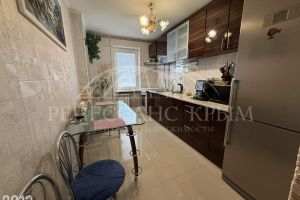 Продам квартиру 3-х комнатную с общей площадью 75м2, 6/10 эт., на улице Тараса шевченко, г. Севастополь, Крым авт. респ., Россия, агентство ООО Ренессанс Крым