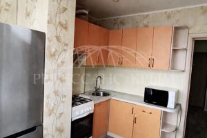 Продам квартиру 1 комнатную с общей площадью 35м2, 4/6 эт., на улице Комбрига потапова, г. Севастополь, Крым авт. респ., Россия, агентство ООО Ренессанс Крым