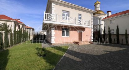 Купить дом 4-х комнатную, 181 кв. м. Фотография №1 Продам дом 4-х комнатный с общей площадью 181м2, на улице Набережная андрея первозванного, г. Севастополь, Крым авт. респ., Россия, агентство ООО Ренессанс Крым. Фотография №1