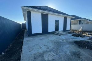 Продам дом 3-х комнатный с общей площадью 80м2, на улице Прикубанская ул, г. Кубаночка (ст-ца елизаветинская) снт, Краснодарский край, Россия, агентство Аурус-Риэлт