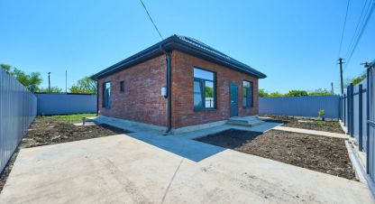 Купить дом 3-х комнатную, 85 кв. м. Фотография №1 Продам дом 3-х комнатный с общей площадью 85м2, на улице Вишнёвая ул, г. Связист-2 (ст-ца елизаветинская) снт, Краснодарский край, Россия, агентство Аурус-Риэлт. Фотография №1