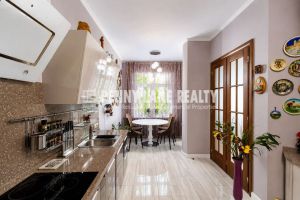 Продам квартиру 3-х комнатную с общей площадью 125.8м2, 3/14 эт., на улице Климашкина, Пресненский (ЦАО) район, г. Москва, Москва, Россия, агентство Penny Lane Realty