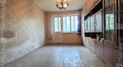 Продам квартиру 2-х комнатную с общей площадью 44.2м2, 3/5 эт., на улице Казинца ул, ОКТЯБРЬСКИЙ РАЙОН район, г. Минск, Минск, Беларусь, агентство Мольнар. Фотография №1