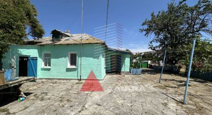 Купить дом 2-х комнатную, 49.9 кв. м. Фотография №1 Продам дом 2-х комнатный с общей площадью 49.9м2, на улице Слободяника, г. Великое, Крым авт. респ., Россия, агентство Альфа Недвижимость. Фотография №1