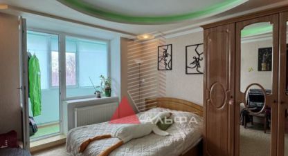 Купить квартиру 3-х комнатную, 66 кв. м. Фотография №1 Продам квартиру 3-х комнатную с общей площадью 66м2, 2/2 эт., на улице Комсомольский, г. Раздольное , Крым авт. респ., Россия, агентство Альфа Недвижимость. Фотография №1