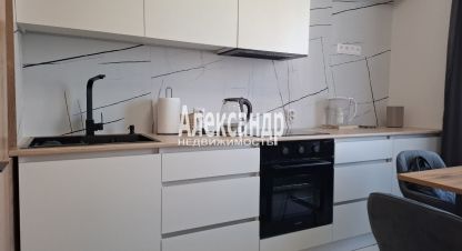 Купить квартиру 2-х комнатную, 54.2 кв. м. Фотография №1 Продам квартиру 2-х комнатную с общей площадью 54.2м2, 7/18 эт., на улице Шоссе в лаврики, Всеволожский район, г. Мурино, Ленинградская обл., Россия, агентство Александр-Недвижимость. Фотография №1