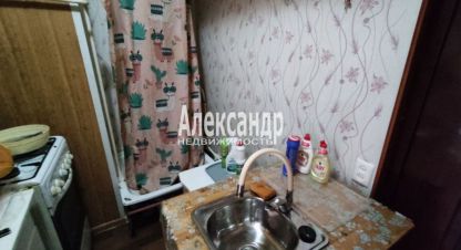 Продаётся комната в г. Кировск. Фотография №6