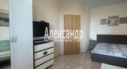 Снять квартиру 1 комнатную, 29.78 кв. м. Фотография №1 Сдам квартиру 1 комнатную с общей площадью 29.78м2, 7/17 эт., на улице Набережная, Кировский район, г. Кировск, Ленинградская обл., Россия, агентство Александр-Недвижимость. Фотография №1