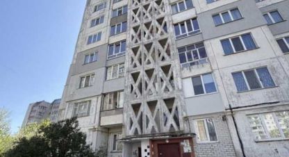 Продам квартиру 3-х комнатную с общей площадью 62м2, 8/9 эт., на улице Паркова, г. Чернигов , Черниговская обл., Украина, агентство Aspo.biz. Фотография №1