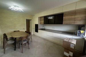 Сдам квартиру 3-х комнатную с общей площадью 116м2, 6/10 эт., на улице Тарасівська вул, Шевченковский район, г. Киев, Киев, Украина, агентство Aspo.biz Сдам квартиру 3-х комнатную с общей площадью 116м2, 6/10 эт., на улице Тарасівська вул, Шевченковский район, г. Киев, Киев, Украина, агентство Aspo.biz