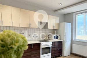 Продам квартиру 2-х комнатную с общей площадью 84.5м2, 7/20 эт., на улице Харківське шосе, Днепровский район, г. Киев, Киев, Украина, агентство Aspo.biz Продам квартиру 2-х комнатную с общей площадью 84.5м2, 7/20 эт., на улице Харківське шосе, Днепровский район, г. Киев, Киев, Украина, агентство Aspo.biz