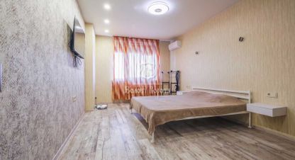 Купить квартиру 1 комнатную, 44 кв. м. Фотография №1 Продам квартиру 1 комнатную с общей площадью 44м2, 20/25 эт., на улице Київська, г. Бровары , Киевская обл., Украина, агентство Aspo.biz. Фотография №1