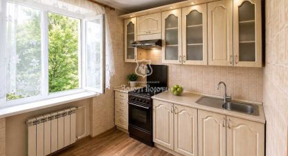 Продам квартиру 2-х комнатную с общей площадью 42м2, 5/5 эт., на улице Вокзальна вулиця, г. Глеваха , Киевская обл., Украина, агентство Aspo.biz. Фотография №1