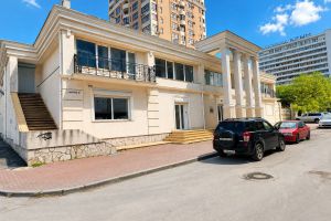 Продам офисное помещение с общей площадью 1010м2, на улице Генерала крейзера, г. Севастополь, Крым авт. респ., Россия, агентство Центр продаж НОВОСТРОЙКИ Продам офисное помещение с общей площадью 1010м2, на улице Генерала крейзера, г. Севастополь, Крым авт. респ., Россия, агентство Центр продаж НОВОСТРОЙКИ