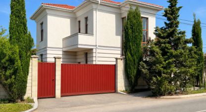 Купить коттедж/дачу 3-х комнатную, 223 кв. м. Фотография №1 Продам коттедж/дачу 3-х комнатную с общей площадью 223м2, на улице Набережная андрея первозванного, Гагаринский муниципальный окр район, г. Севастополь, Крым авт. респ., Россия, агентство Центр продаж НОВОСТРОЙКИ. Фотография №1