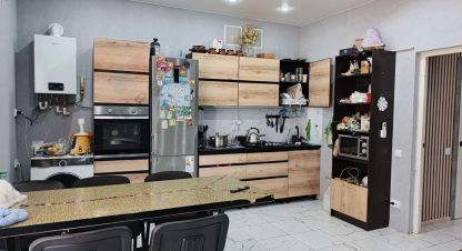 Купить дом 5-ти комнатную, 104.7 кв. м. Фотография №1 Продам дом 5-ти комнатный с общей площадью 104.7м2, на улице Квартал водный, Прикубанский окр район, г. Индустриальный, Краснодарский край, Россия, агентство Мореон Инвест. Фотография №1