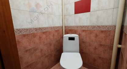 Купить дом 4-х комнатную, 230.8 кв. м., Россия, г. Апшеронск. Фотография №10