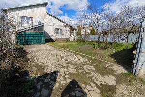 Продам дом 4-х комнатный с общей площадью 230.8м2, на улице Будённого ул, г. Апшеронск, Краснодарский край, Россия, агентство Мореон Инвест