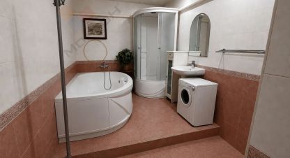 Купить дом 4-х комнатную, 230.8 кв. м., Россия, г. Апшеронск. Фотография №9