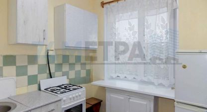 Снять квартиру 1 комнатную, 32 кв. м. Фотография №1 Сдам квартиру 1 комнатную с общей площадью 32м2, 4/5 эт., на улице Дегтярева, Металлургический район район, г. Челябинск, Челябинская обл., Россия, агентство 74 метра. Фотография №1