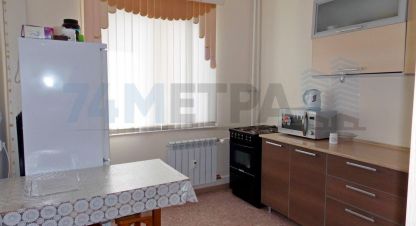 Снять квартиру 2-х комнатную, 56.3 кв. м. Фотография №1 Сдам квартиру 2-х комнатную с общей площадью 56.3м2, 9/10 эт., на улице 250-летия челябинска ул, Центральный район район, г. Челябинск, Челябинская обл., Россия, агентство 74 метра. Фотография №1