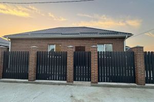 Продам дом 5-ти комнатный с общей площадью 125м2, на улице Базарная ул, г. Старокорсунская ст-ца, Краснодарский край, Россия, агентство Аурус-Риэлт