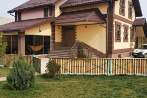 Продам дом 5-ти комнатный с общей площадью 300м2, на улице Луговая, г. Ближнее , Крым авт. респ., Россия, агентство АН Метр Крым Сочи