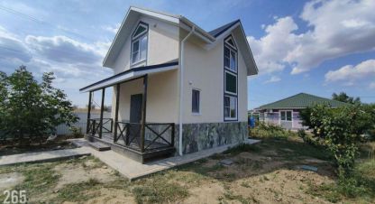 Продам дом 3-х комнатный с общей площадью 83м2, на улице 1-я октябрьская, г. Ближнее , Крым авт. респ., Россия, агентство АН Метр Крым Сочи. Фотография №1