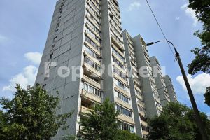 Продам квартиру 2-х комнатную с общей площадью 50м2, 2/16 эт., на улице Ленина, г. Красногорск, Московская обл., Россия, агентство ГорОбмен