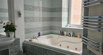 Купить 4-х комнатную квартиру в г. Новосибирск. Фотография №2