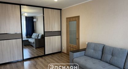 Продам квартиру 1 комнатную с общей площадью 37.5м2, 17/17 эт., на улице Анатолия дериглазова пр-кт, Центральный район, г. Курск, Курская обл., Россия, агентство Эпсилон - недвижимость. Фотография №1