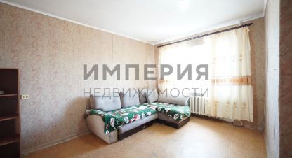 Купить квартиру 1 комнатную, 36.7 кв. м. Фотография №1 Продам квартиру 1 комнатную с общей площадью 36.7м2, 4/5 эт., на улице Мелиораторов ул, г. Ола, Магаданская обл., Россия, агентство Империя Недвижимости. Фотография №1