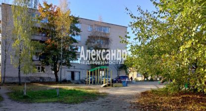 Купить квартиру 2-х комнатную, 34.6 кв. м. Фотография №1 Продам квартиру 2-х комнатную с общей площадью 34.6м2, 5/5 эт., на улице Красноармейская, Лахденпохский район, г. Лахденпохья, Карелия респ., Россия, агентство Александр-Недвижимость. Фотография №1