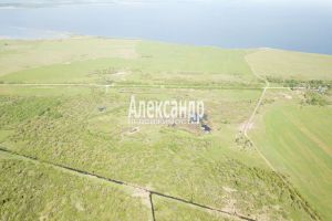 Продам земельный участок, г. Коростынь, Новгородская обл., Россия, агентство Александр-Недвижимость