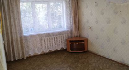 Продам квартиру 1 комнатную с общей площадью 31м2, 1/5 эт., на улице Конституции, Тэц район, г. Курган, Курганская обл., Россия, агентство Домовой45. Фотография №1