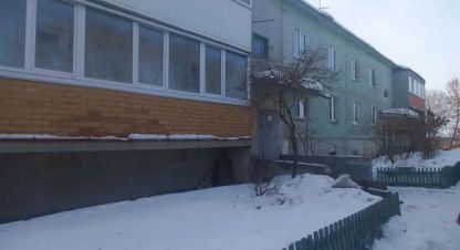 Продам квартиру 3-х комнатную с общей площадью 59.4м2, 1/2 эт., на улице Пожарная, г. Кетово с, Курганская обл., Россия, агентство Домовой45. Фотография №1