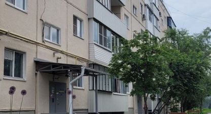 Купить квартиру 3-х комнатную, 59.2 кв. м. Фотография №1 Продам квартиру 3-х комнатную с общей площадью 59.2м2, 5/5 эт., на улице Сибирская, Швейная фирма район, г. Курган, Курганская обл., Россия, агентство Домовой45. Фотография №1