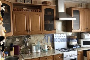 Продам квартиру 3-х комнатную с общей площадью 83.6м2, 5/10 эт., на улице Блюхера, Швейная фирма район, г. Курган, Курганская обл., Россия, агентство Домовой45 Продам квартиру 3-х комнатную с общей площадью 83.6м2, 5/10 эт., на улице Блюхера, Швейная фирма район, г. Курган, Курганская обл., Россия, агентство Домовой45