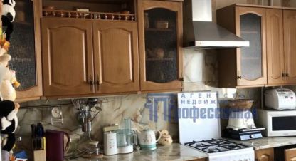 Купить квартиру 3-х комнатную, 83.6 кв. м. Фотография №1 Продам квартиру 3-х комнатную с общей площадью 83.6м2, 5/10 эт., на улице Блюхера, Швейная фирма район, г. Курган, Курганская обл., Россия, агентство Домовой45. Фотография №1