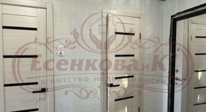 Купить квартиру 1 комнатную, 32.8 кв. м. Фотография №1 Продам квартиру 1 комнатную с общей площадью 32.8м2, 9/9 эт., на улице 5 микро, Заозерный район, г. Курган, Курганская обл., Россия, агентство Домовой45. Фотография №1