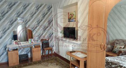 Продам квартиру 3-х комнатную с общей площадью 55.6м2, 1/2 эт., на улице Советская, г. Кетово с, Курганская обл., Россия, агентство Домовой45. Фотография №1