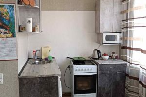 Продам квартиру 1 комнатную с общей площадью 29.7м2, 2/2 эт., на улице Куйбышева, Ксм район, г. Курган, Курганская обл., Россия, агентство Домовой45