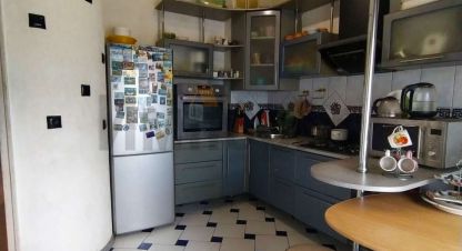 Купить квартиру 4-х комнатную, 97 кв. м. Фотография №1 Продам квартиру 4-х комнатную с общей площадью 97м2, 2/2 эт., на улице Симбирская, Кировский район, г. Саратов, Саратовская обл., Россия, агентство АН Империя. Фотография №1