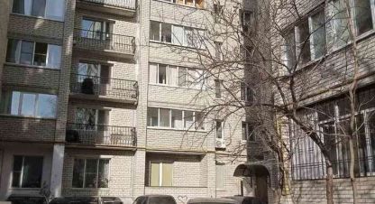 Купить квартиру 2-х комнатную, 56.2 кв. м. Фотография №1 Продам квартиру 2-х комнатную с общей площадью 56.2м2, 1/10 эт., на улице Измайлова, Ленинский район, г. Саратов, Саратовская обл., Россия, агентство АН Империя. Фотография №1