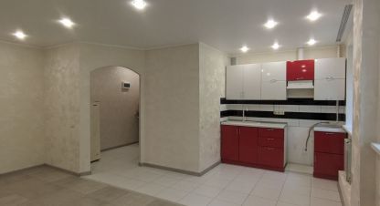 Купить квартиру 2-х комнатную, 43.4 кв. м. Фотография №1 Продам квартиру 2-х комнатную с общей площадью 43.4м2, 1/5 эт., на улице Московское шоссе, Ленинский район, г. Саратов, Саратовская обл., Россия, агентство АН Империя. Фотография №1