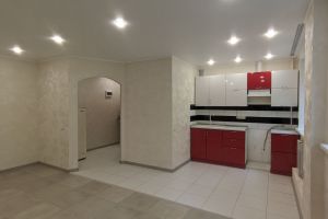 Продам квартиру 2-х комнатную с общей площадью 43.4м2, 1/5 эт., на улице Московское шоссе, Ленинский район, г. Саратов, Саратовская обл., Россия, агентство АН Империя Продам квартиру 2-х комнатную с общей площадью 43.4м2, 1/5 эт., на улице Московское шоссе, Ленинский район, г. Саратов, Саратовская обл., Россия, агентство АН Империя