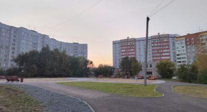 Купить квартиру 1 комнатную, 35 кв. м. Фотография №1 Продам квартиру 1 комнатную с общей площадью 35м2, 1/9 эт., на улице 6 микро, Заозерный район, г. Курган, Курганская обл., Россия, агентство Домовой45. Фотография №1